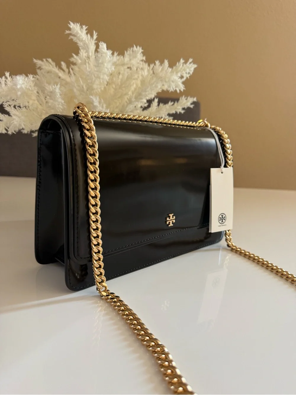 NWT TORY BURCH EMERSON SMOOTH FLAP ADJUSTABLE. SHOULDER BAG BLACK $550